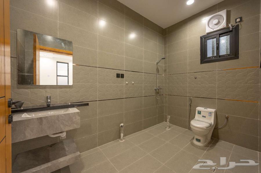 فيلا 6 غرف في الصفوة 16