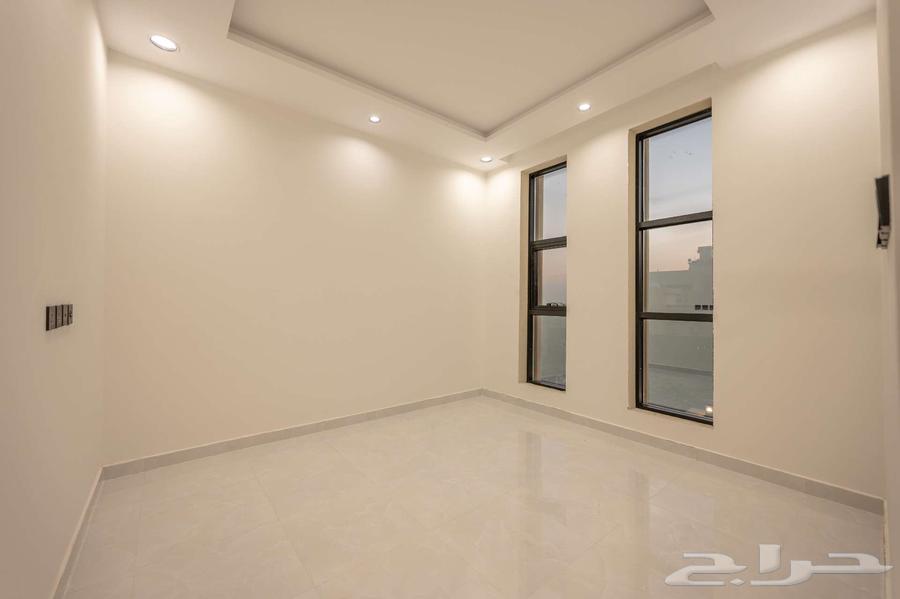 فيلا 6 غرف في الصفوة 5