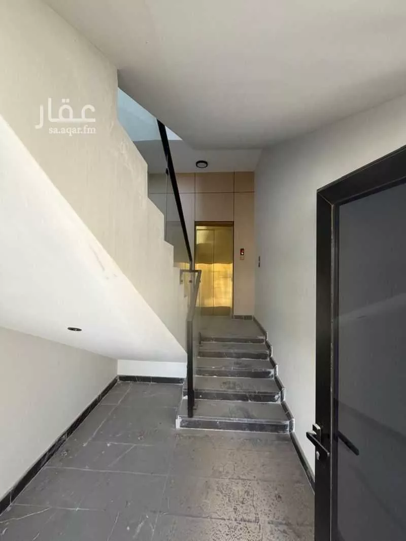 4 bedroom villa in Al Aridh 6