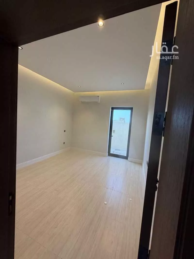 4 bedroom villa in Al Aridh 9