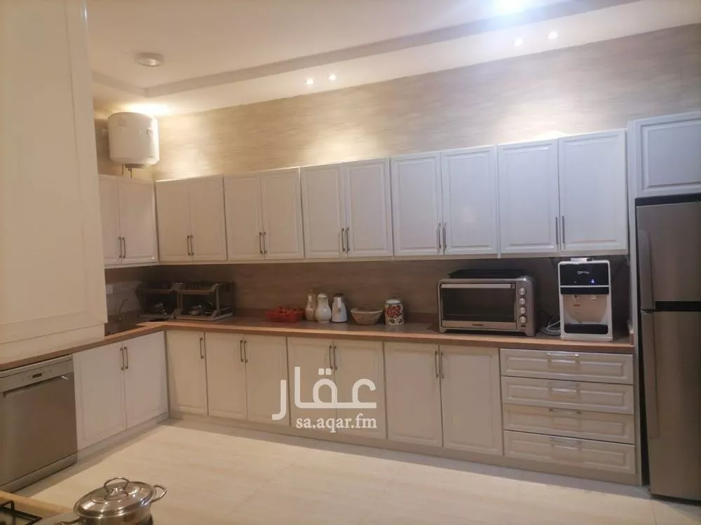 شقة 9 غرف في الرمال 2