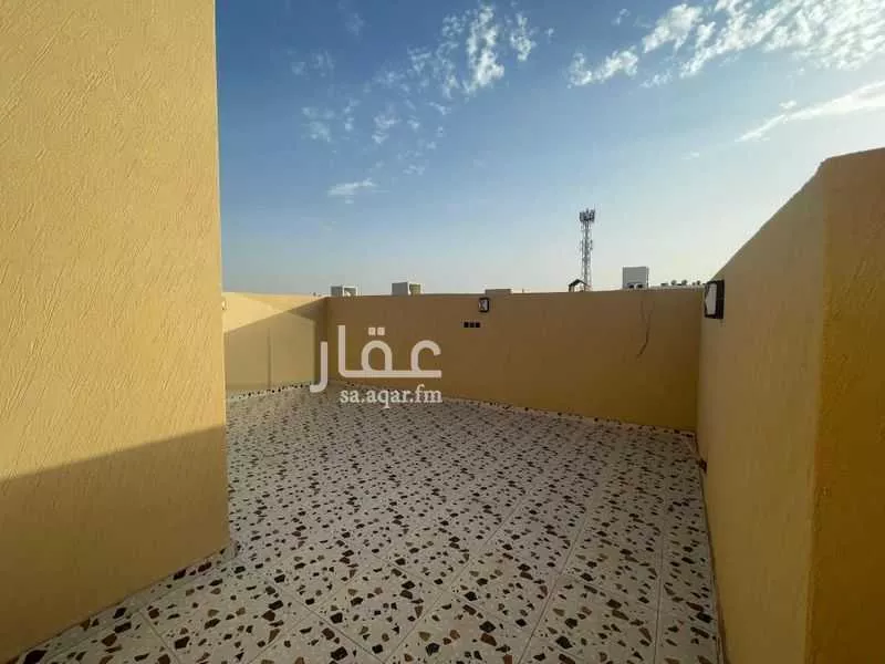 فيلا 6 غرف في العريجاء الوسطى 8