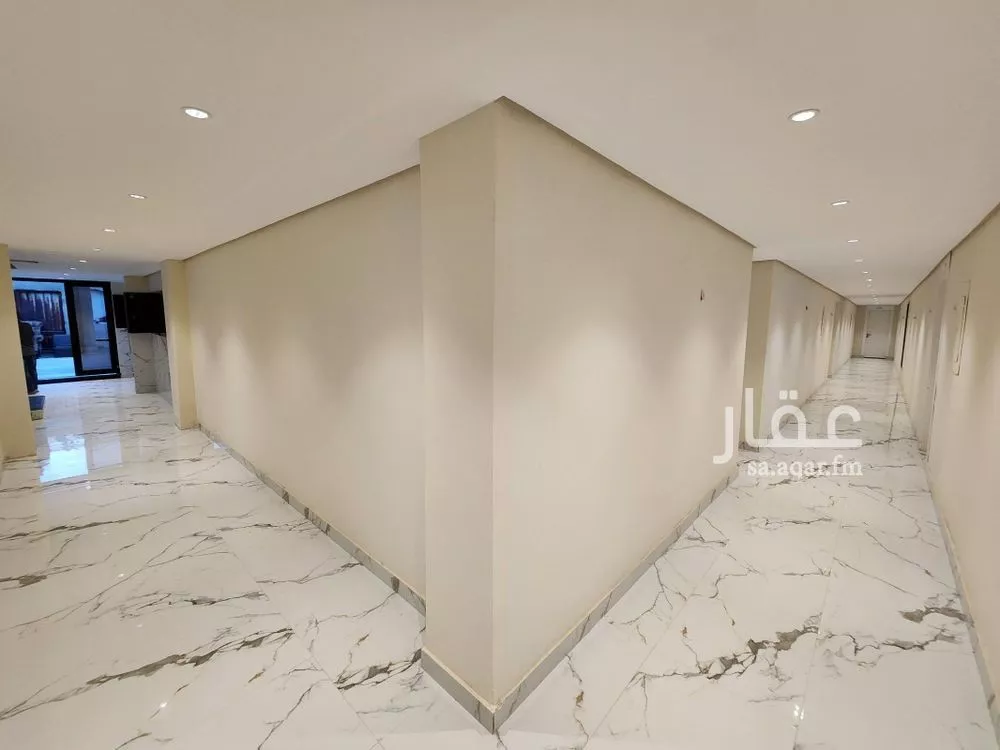 2 bedroom apartment in Al Malaz 6