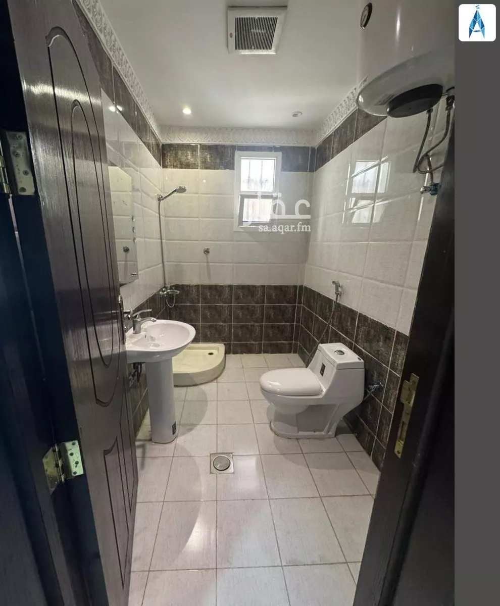 فيلا 4 غرف في ظهرة لبن 21