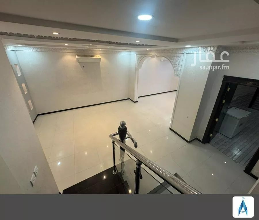 فيلا 4 غرف في ظهرة لبن 9