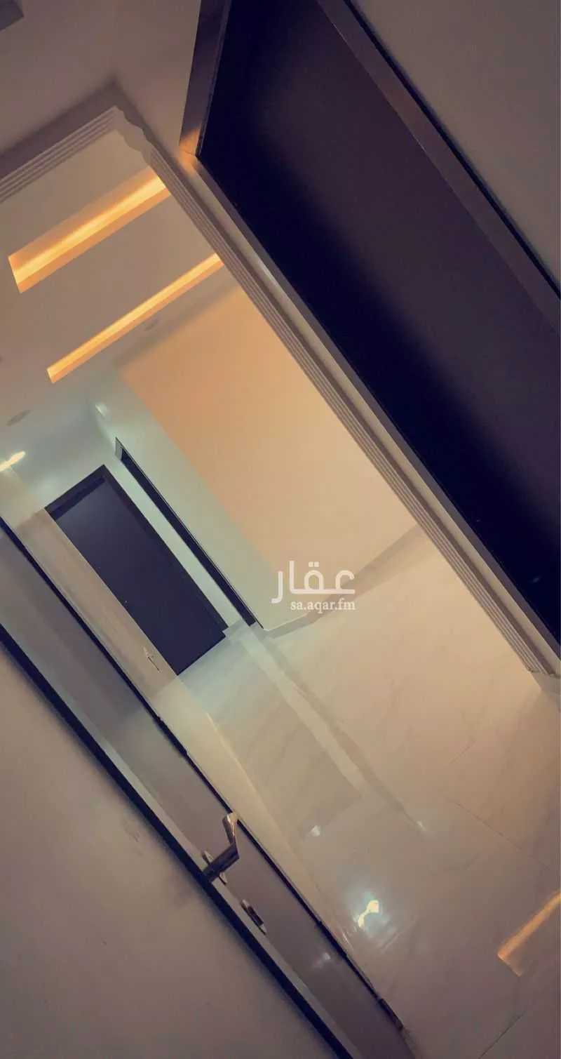 دور 3 غرف في السعادة 8