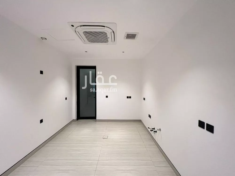 3 bedroom floor in Al Aridh 7