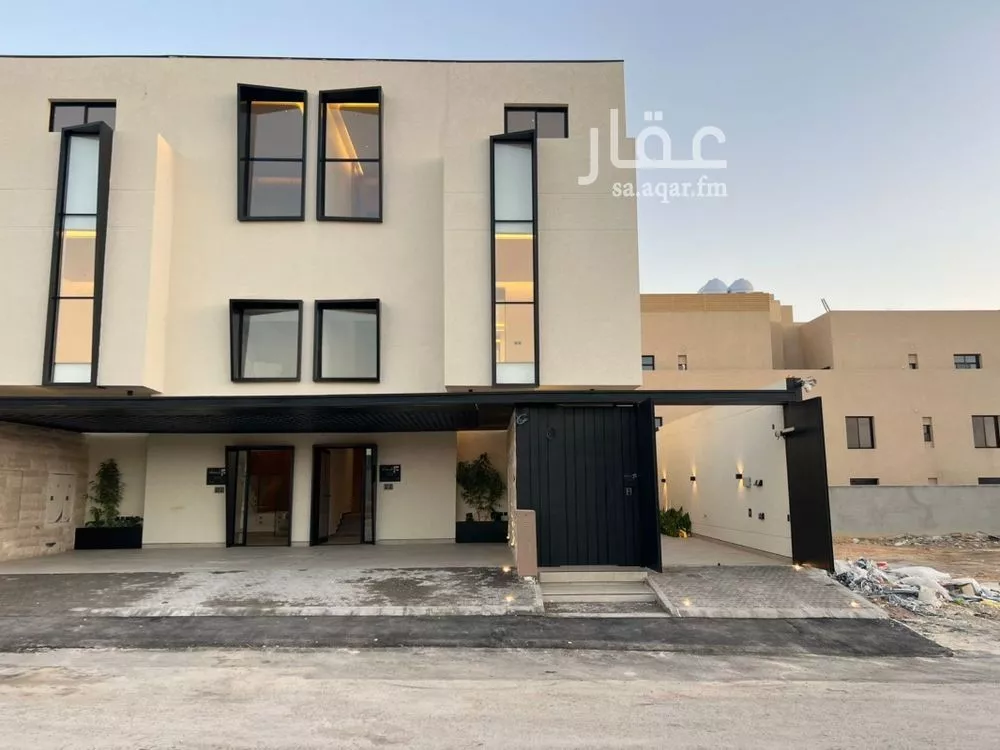 دور 3 غرف في العارض 11