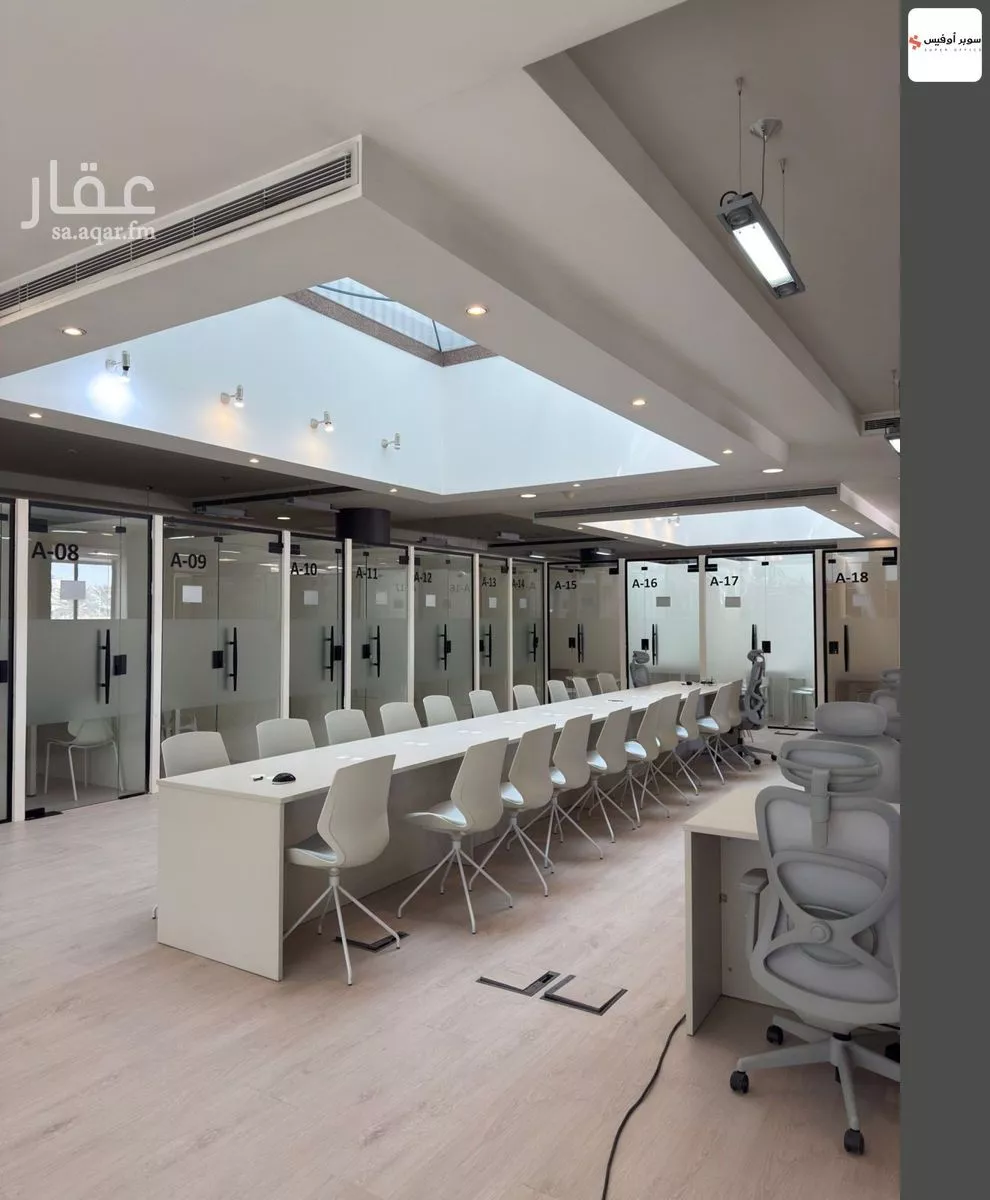 مكتب 10829 م² في الروضة 21
