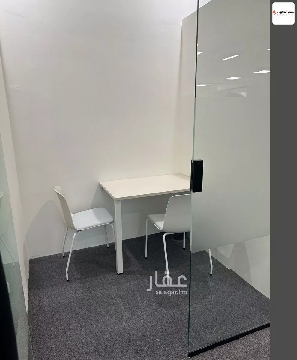 مكتب 10829 م² في الروضة 2