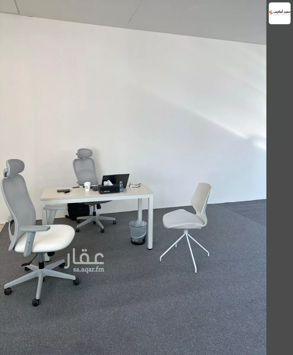 مكتب 10829 م² في الروضة 14