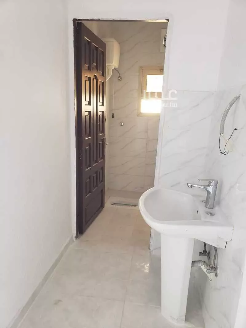 عمارة 328 م² في السقيا 3