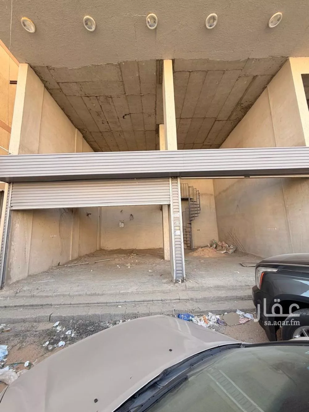 محل 596 م² في الملك فهد 6