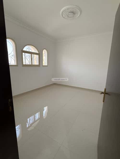 شقة 2 غرف في البيان 13