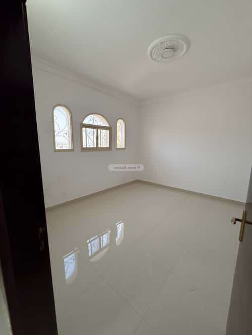 شقة 2 غرف في البيان 4