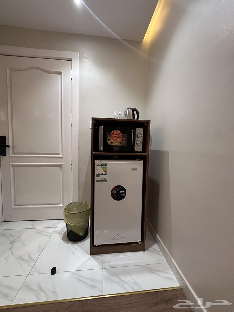 شقة 1 غرف في المغرزات 10