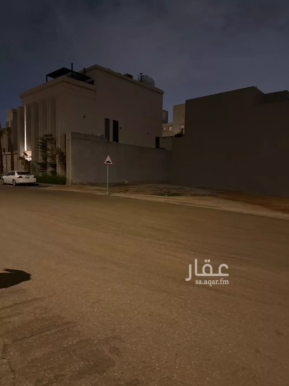 أرض 428 م² في عرقة 2