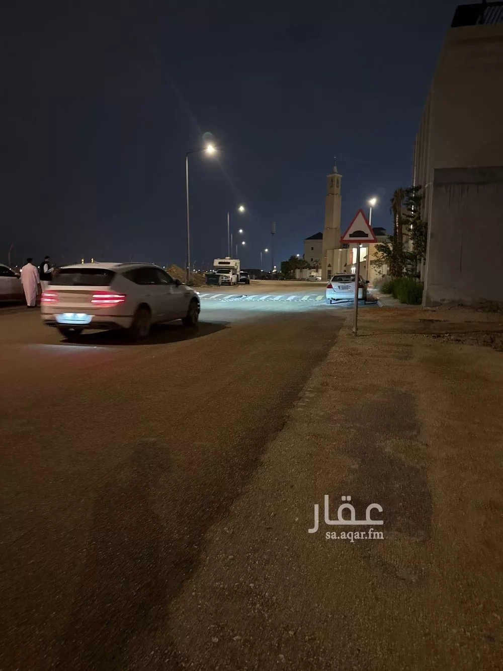 أرض 428 م² في عرقة 6