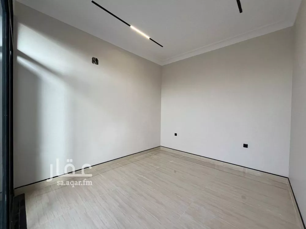 5 bedroom villa in Al Mahdiyyah 11