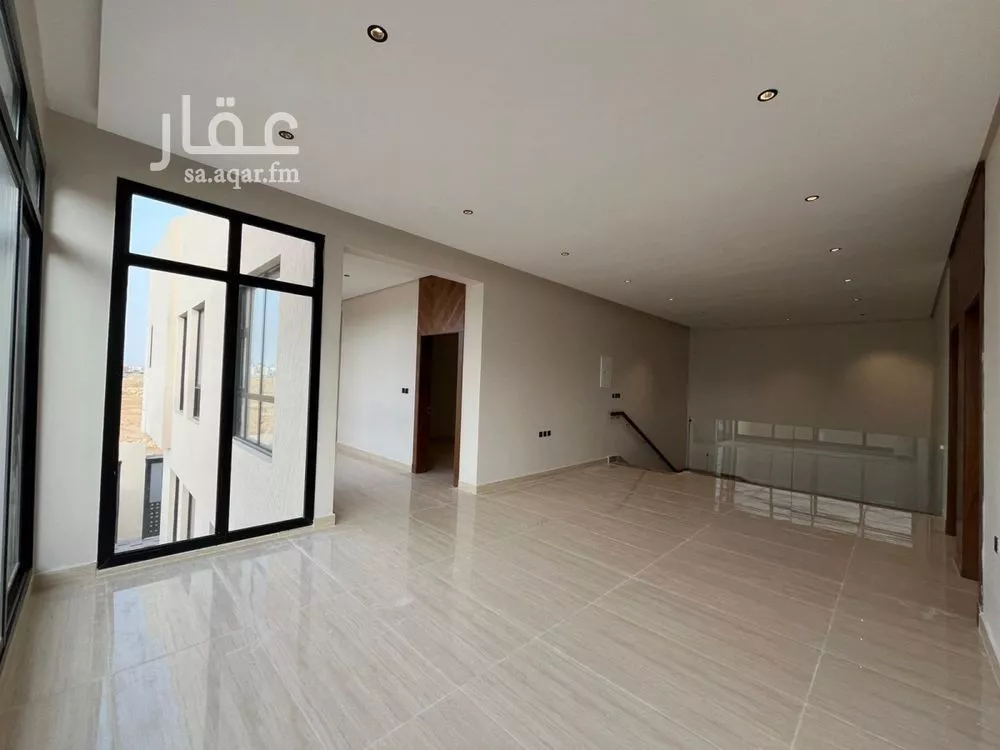 5 bedroom villa in Al Mahdiyyah 18