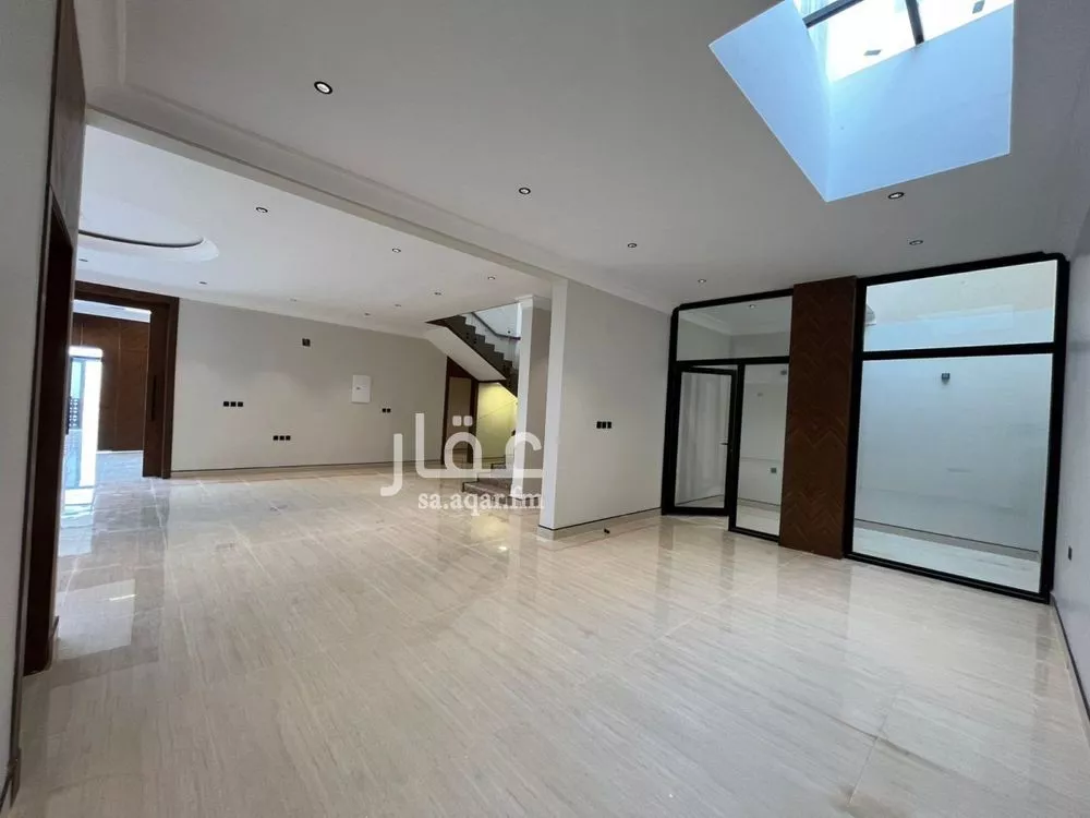 5 bedroom villa in Al Mahdiyyah 20