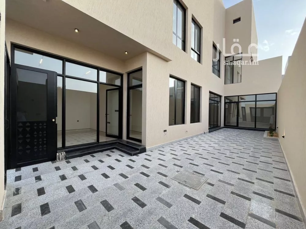 5 bedroom villa in Al Mahdiyyah 5