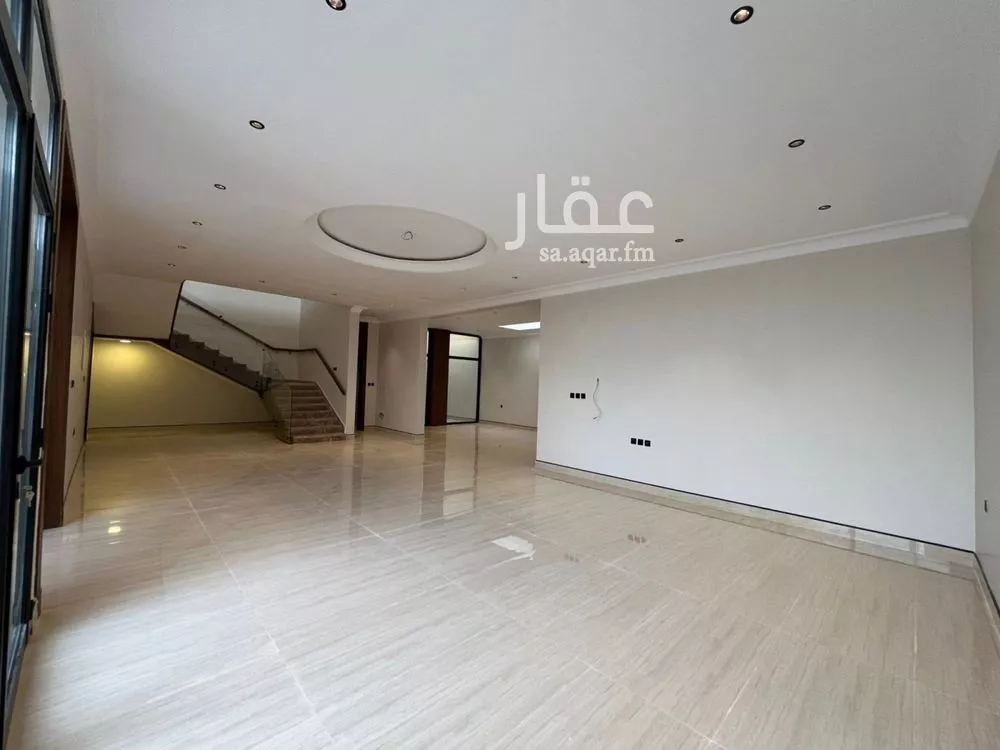 5 bedroom villa in Al Mahdiyyah 10