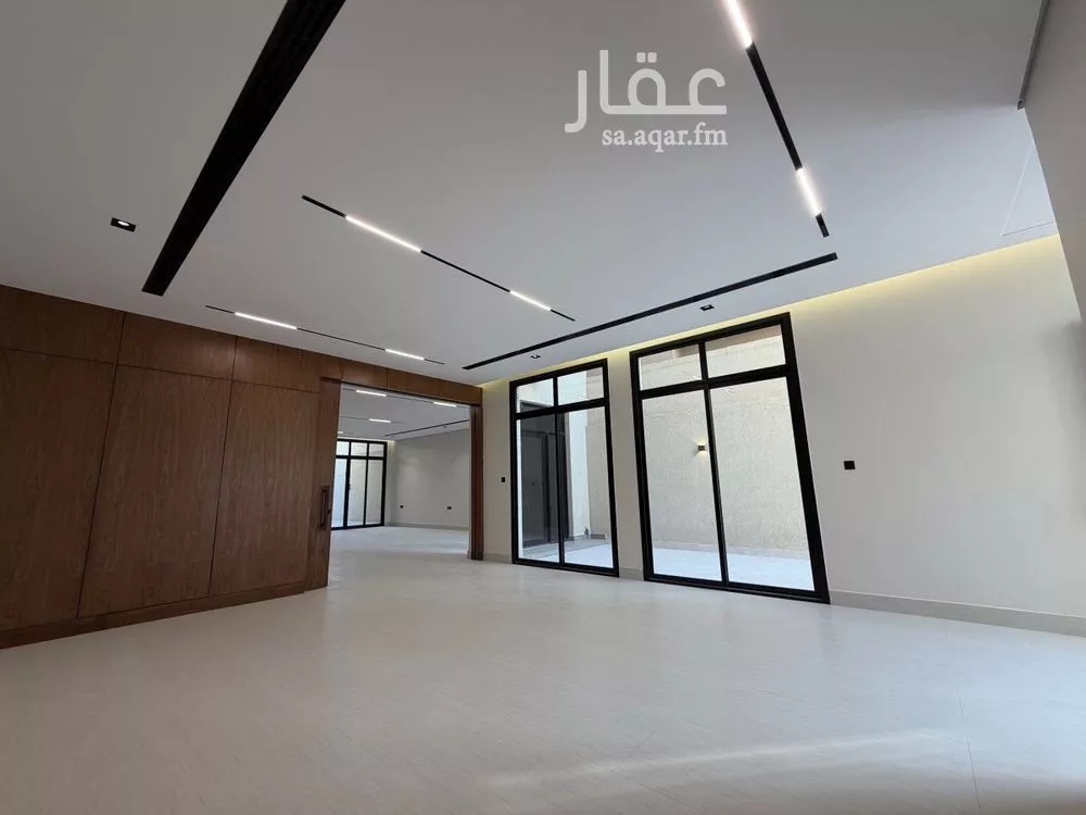 5 bedroom villa in Al Narjis 6