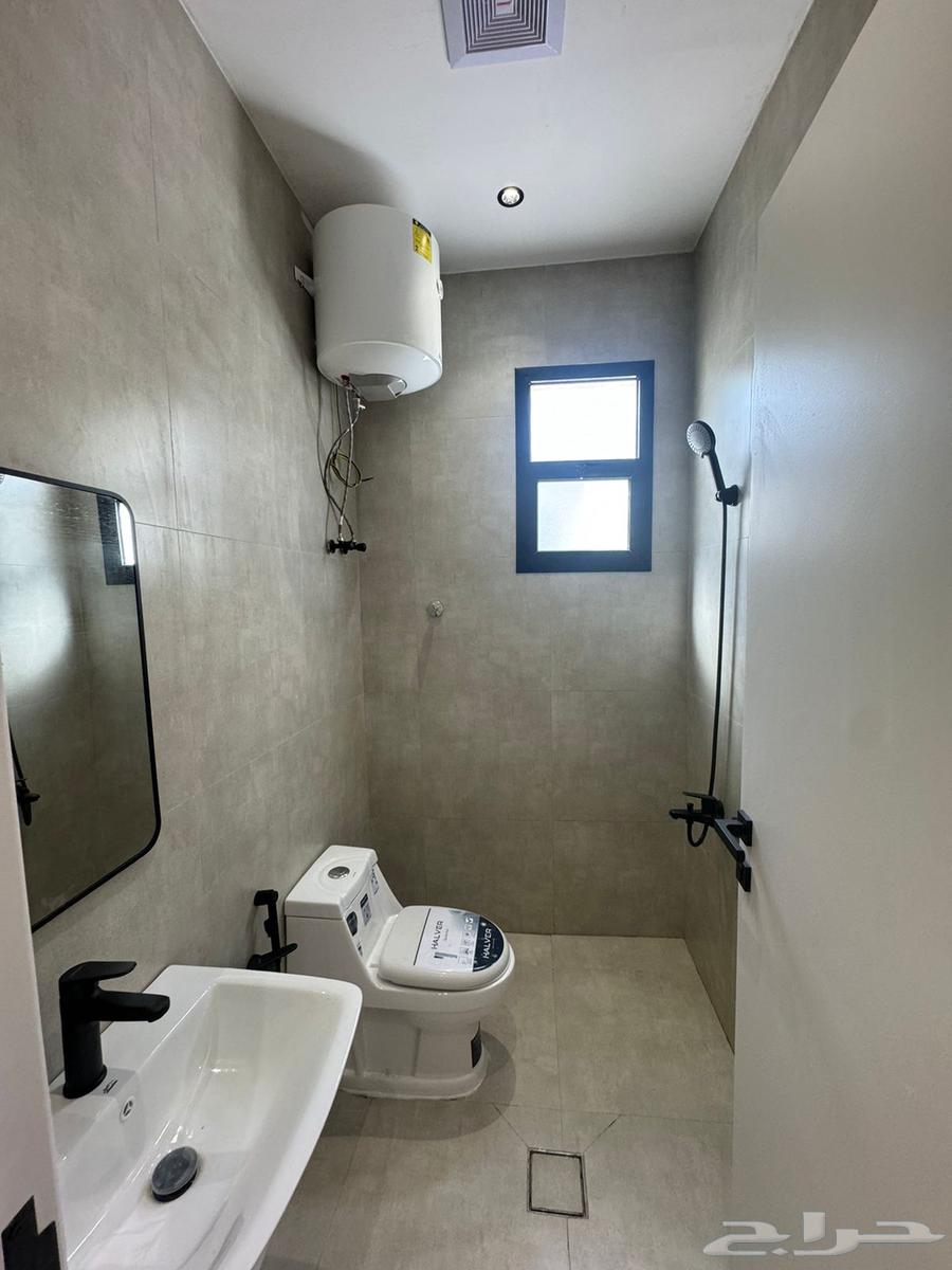 شقة 4 غرف في الندوة 6