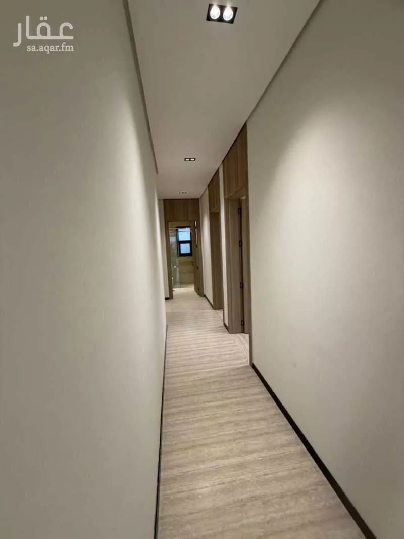 دور 4 غرف في الملك عبدالله 16