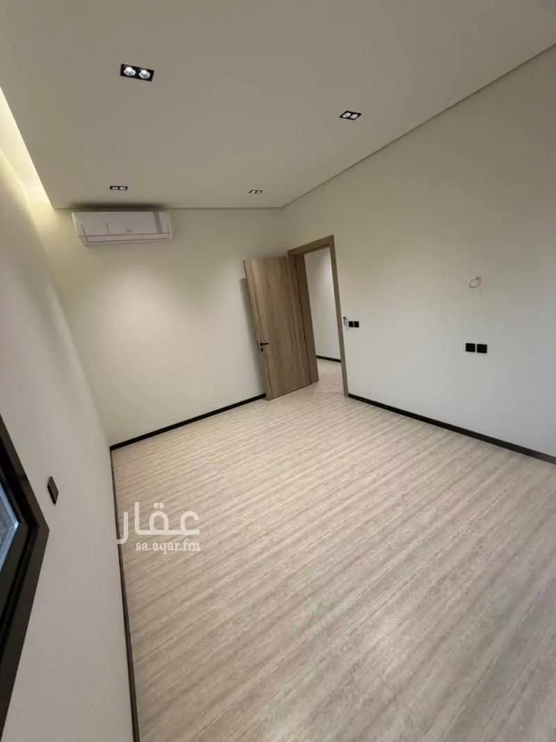 دور 4 غرف في الملك عبدالله 17