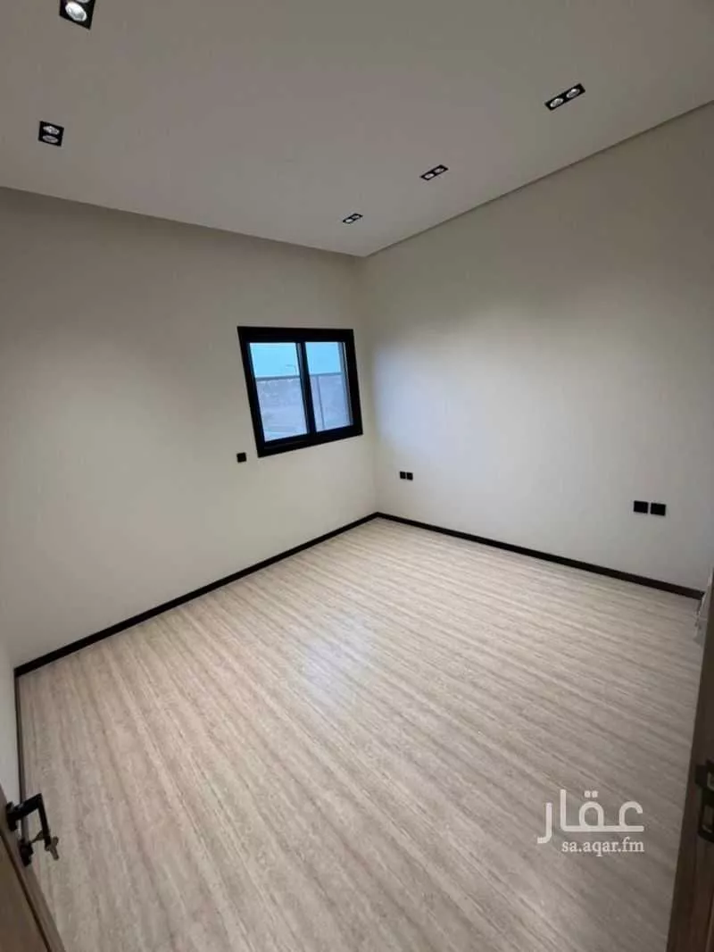 دور 4 غرف في الملك عبدالله 20