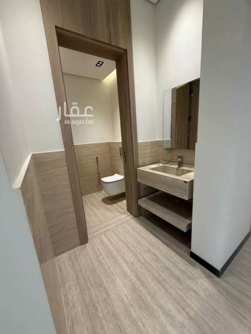 دور 4 غرف في الملك عبدالله 8