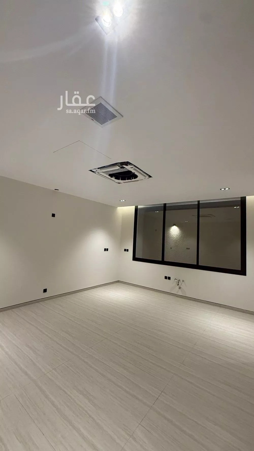 فيلا 5 غرف في العارض 4