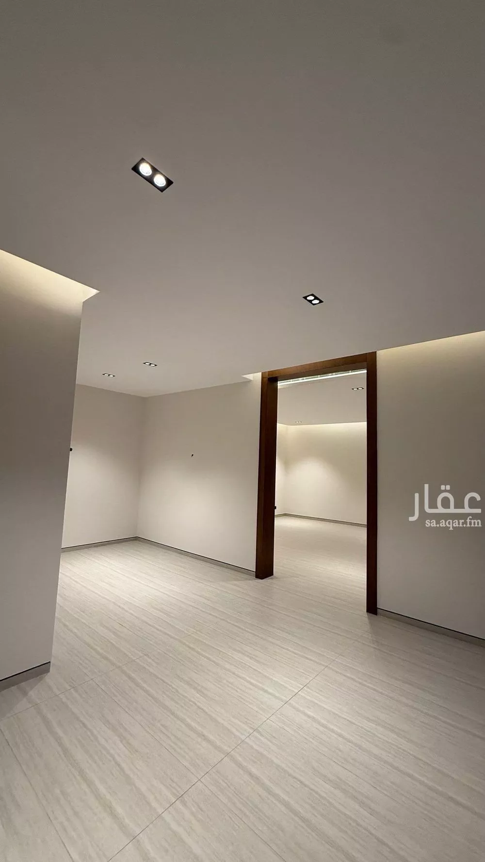 فيلا 5 غرف في العارض 7