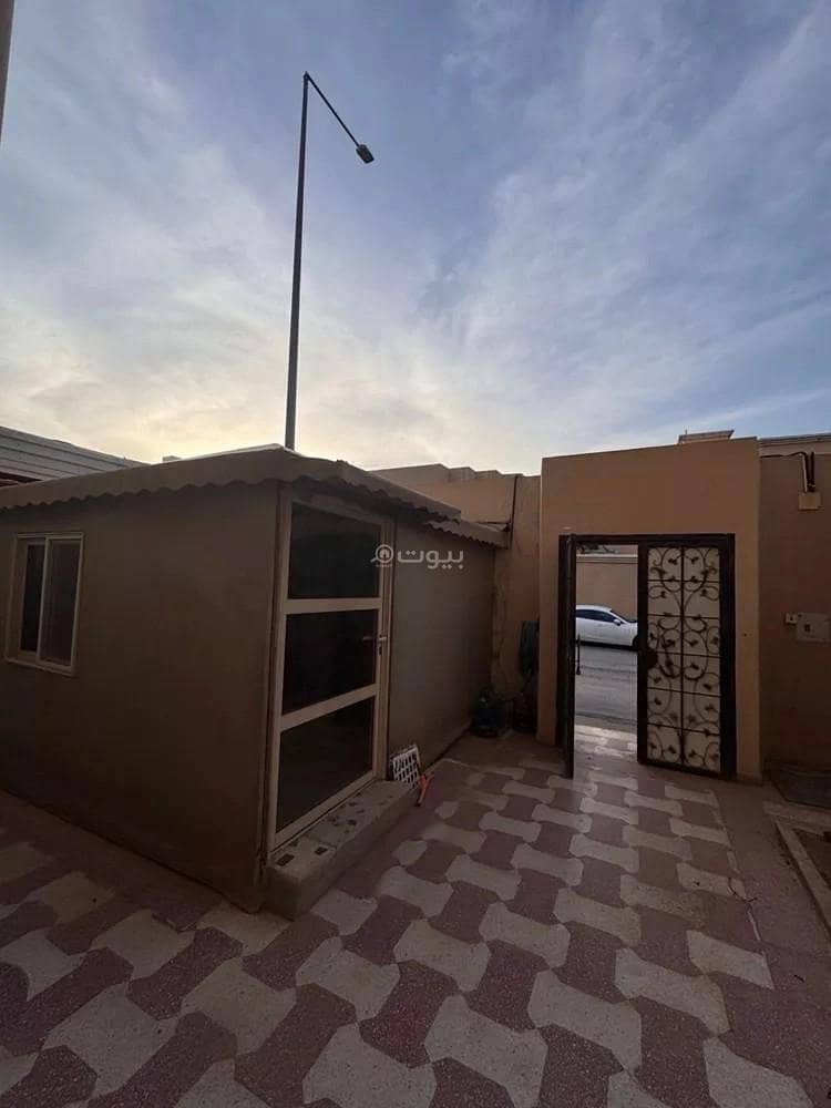 4 bedroom villa in Shubra, Riyadh 5