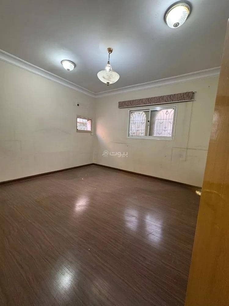 4 bedroom villa in Shubra, Riyadh 9