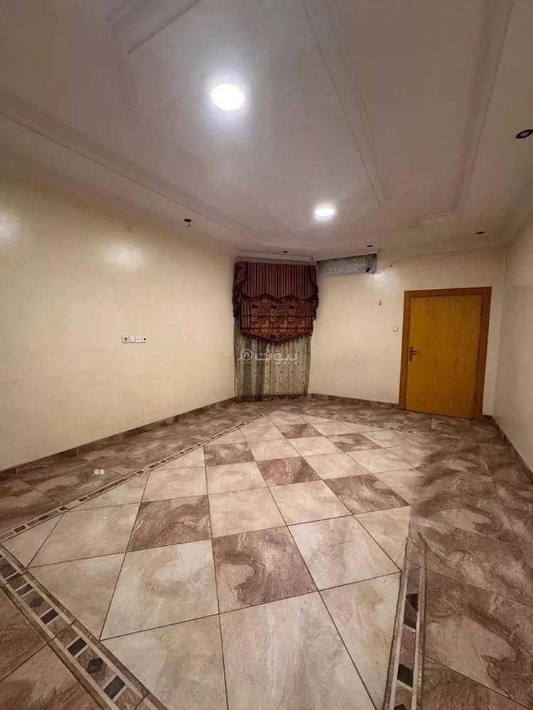 4 bedroom villa in Shubra, Riyadh 15