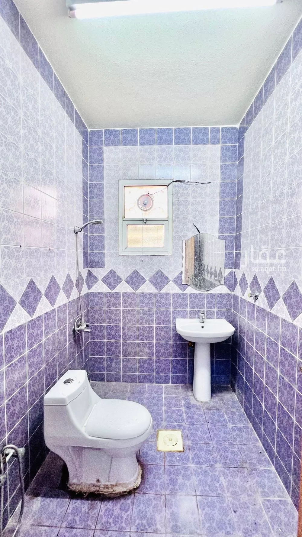 شقة 1 غرف في الخليج 4