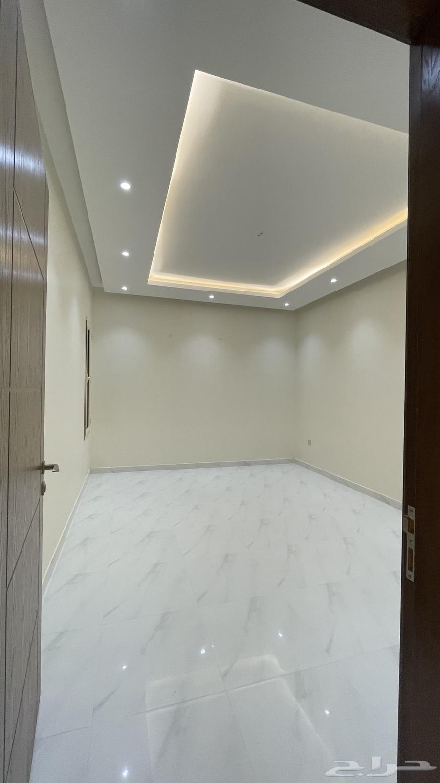 شقة 5 غرف في العريجاء الغربية 3