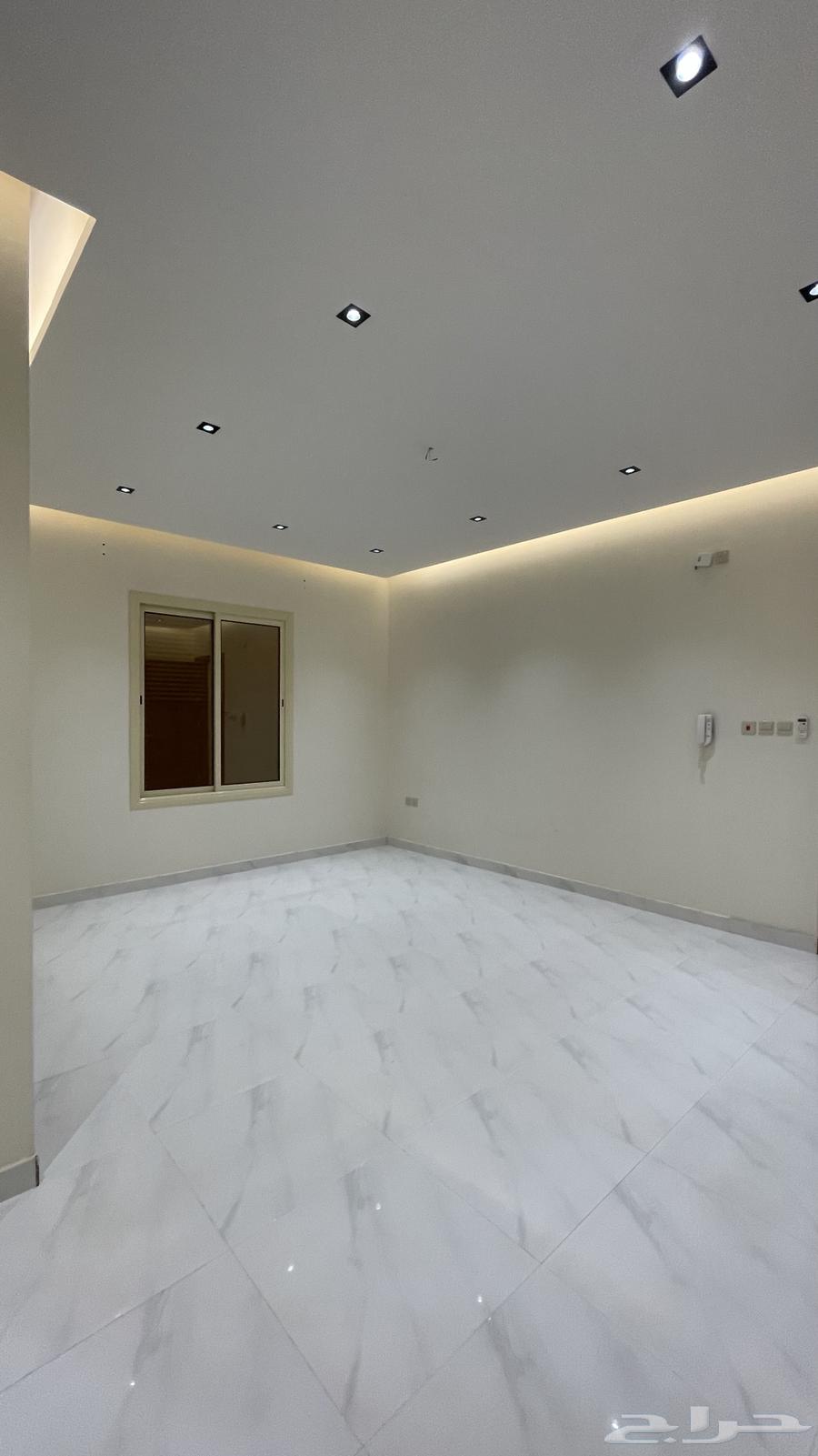 شقة 5 غرف في العريجاء الغربية 10