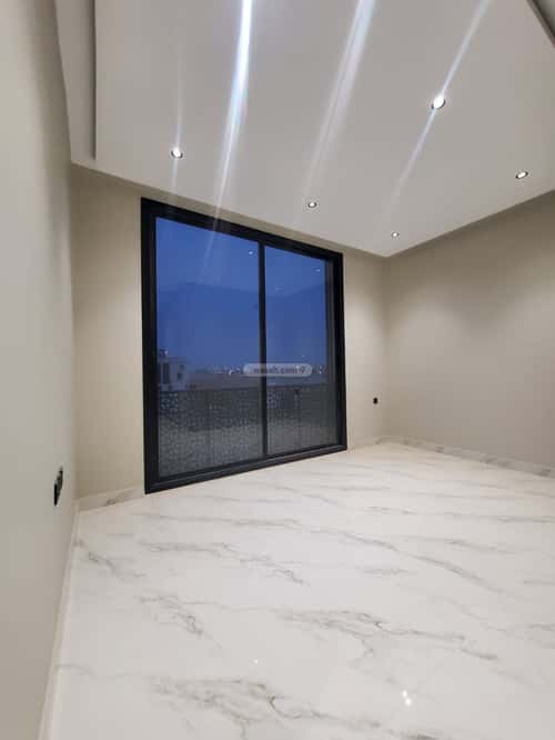 شقة 3 غرف في المرجان 6