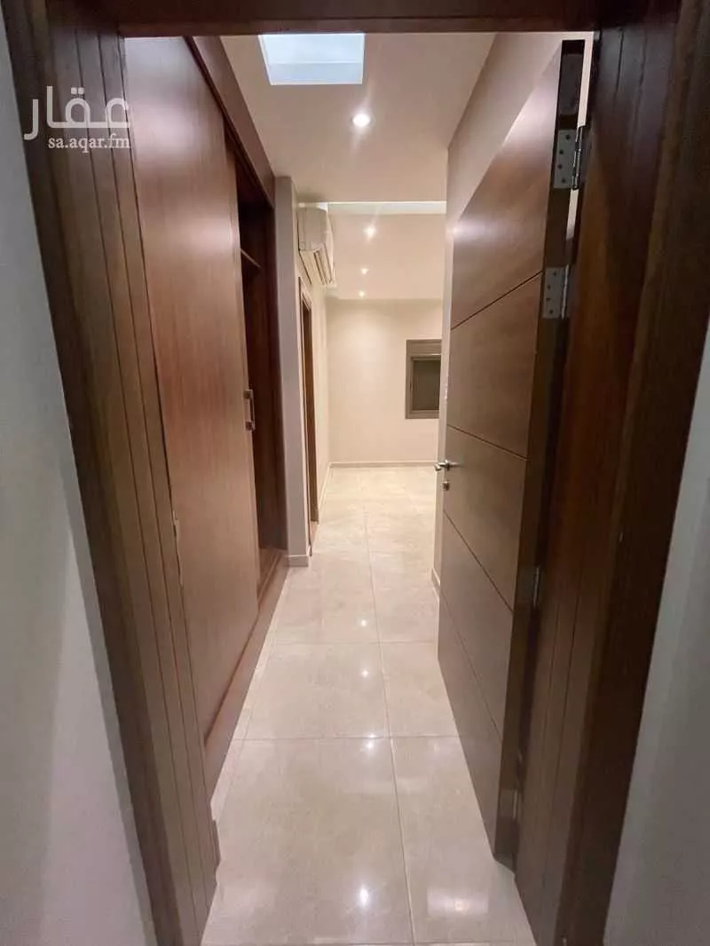 عمارة 945 م² في الروضة 6