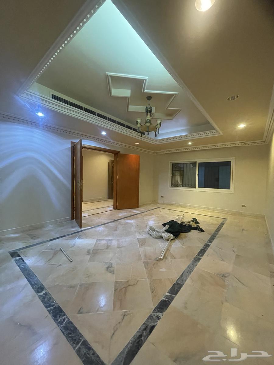 فيلا 7 غرف في الصفا 3