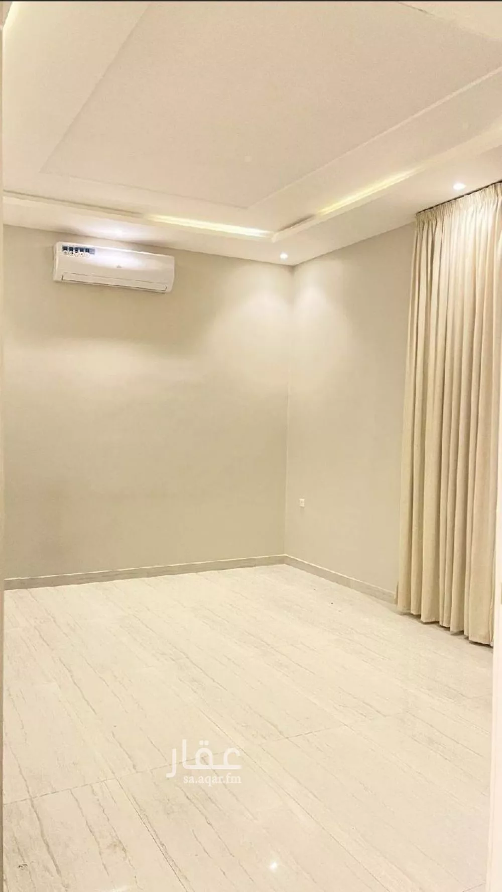 فيلا 5 غرف في العارض 6