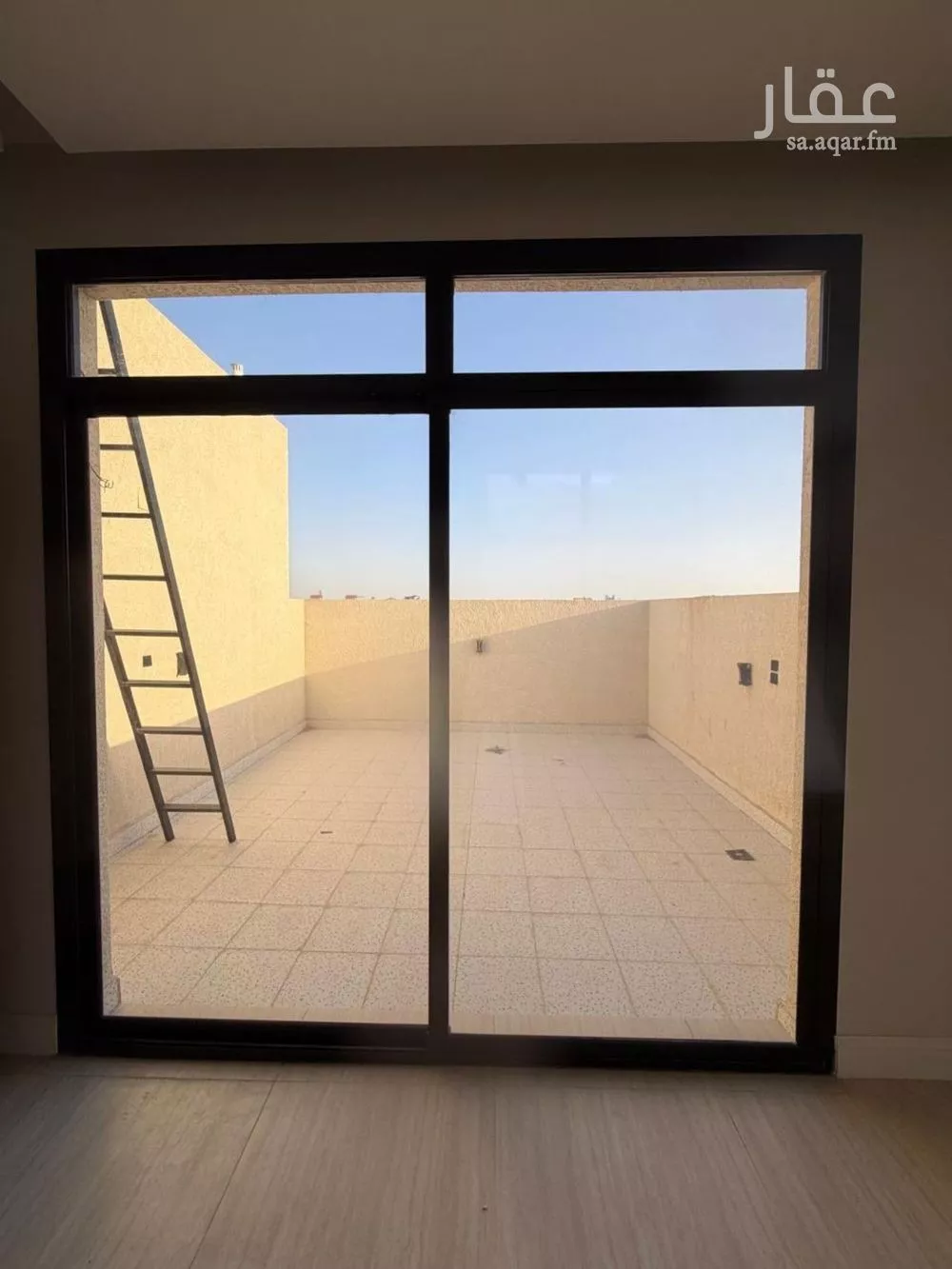 فيلا 4 غرف في العارض 17