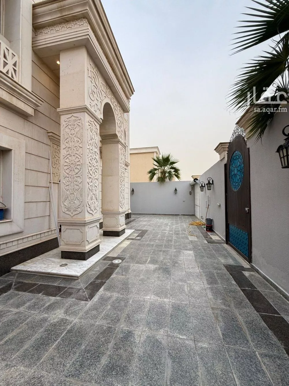 فيلا 4 غرف في العارض 7