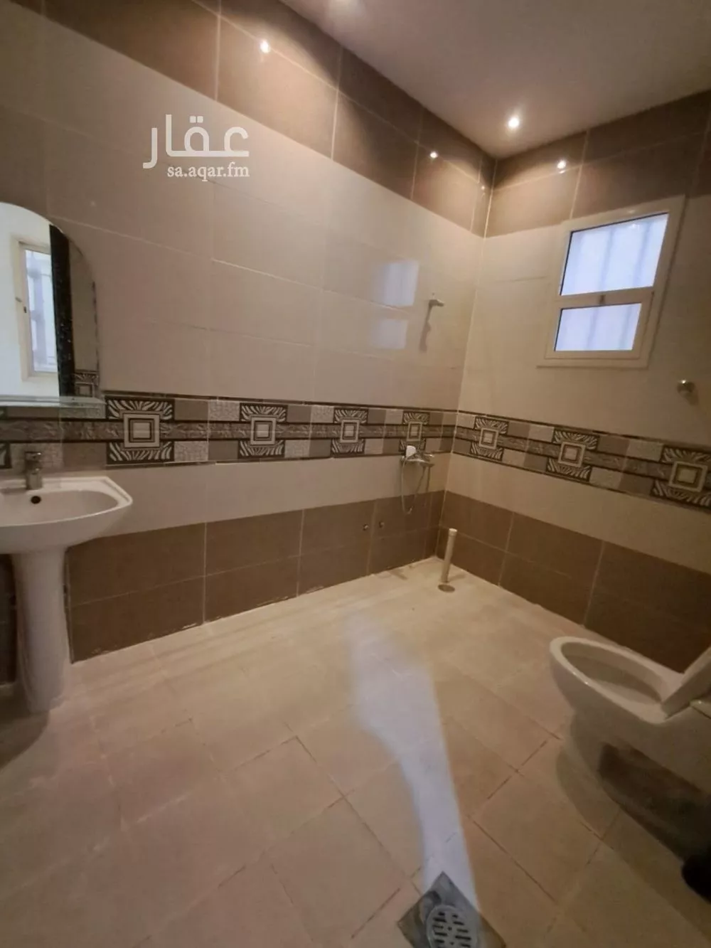 فيلا 5 غرف في الرمال 4