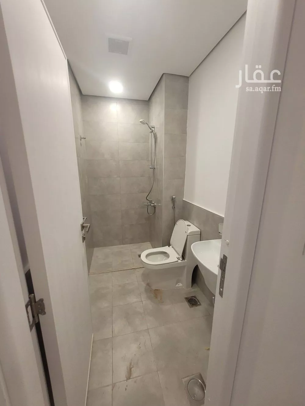 4 bedroom villa in Al Aridh 10