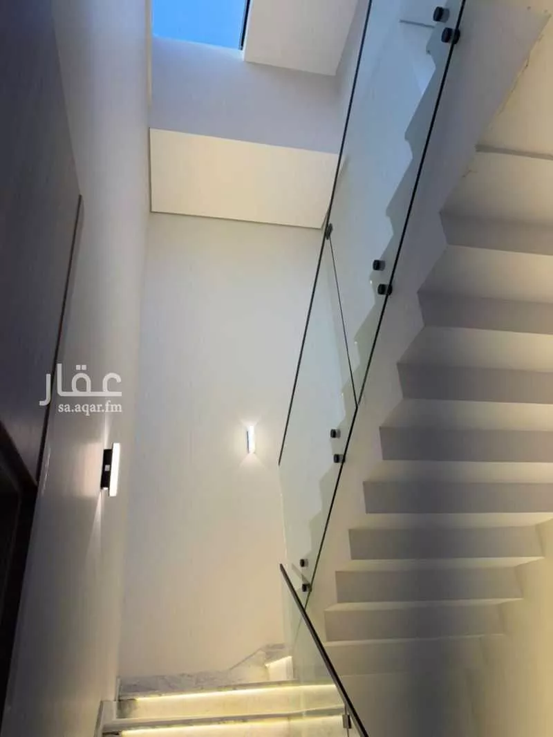 فيلا 4 غرف في الشرفية 5